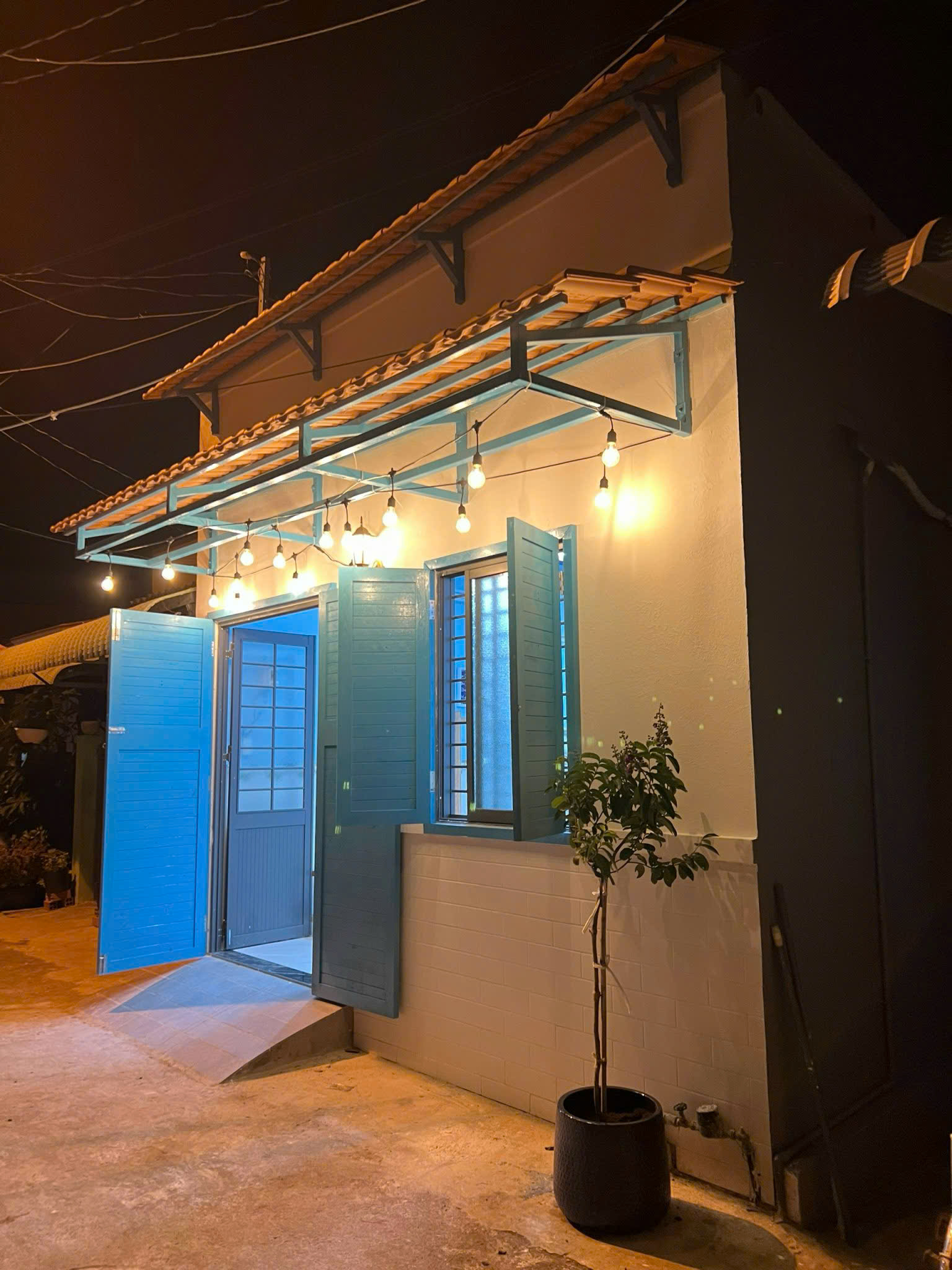 Bán nhà xinh hẻm nhỏ – Giá rẻ